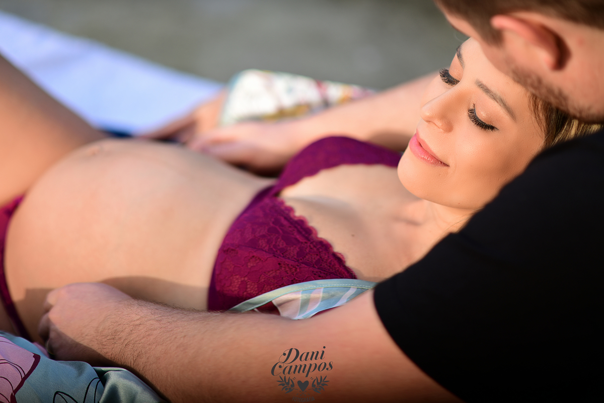 gestante estudio fotografia gravidez maternidade mae mae de menino fotografo no litoral 