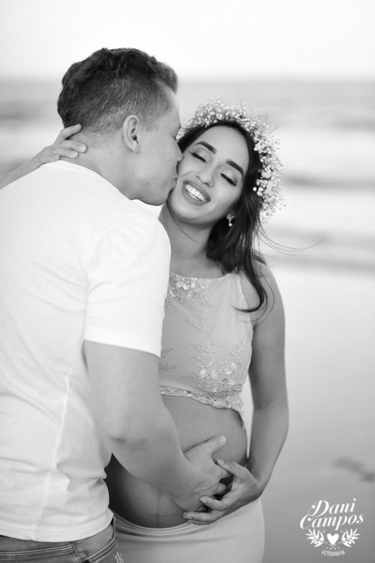 fotos gestante na praia gravidez fotos de gestante dani campos fotografia mae de menina fotografo no litoral