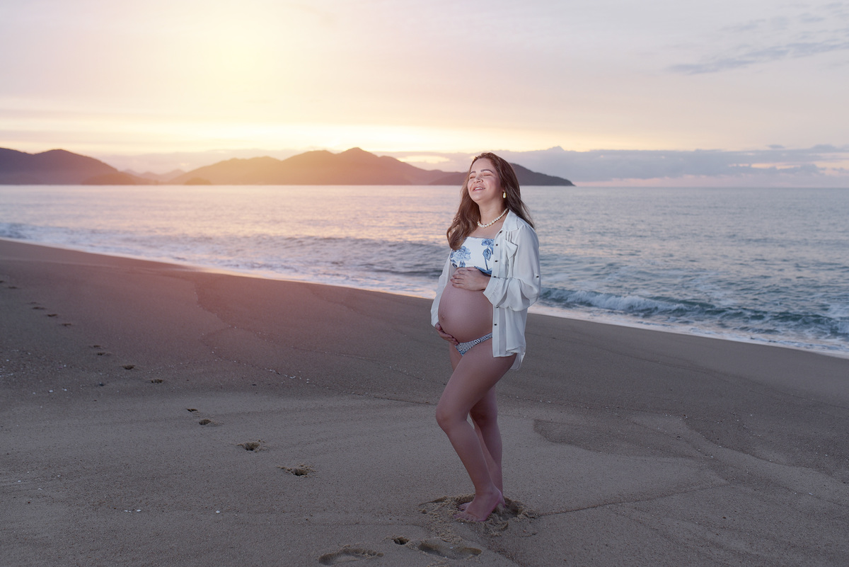 gestante ensaio fotografico gestante fotos na praia gestante na praia gravida fotografos no litoral
