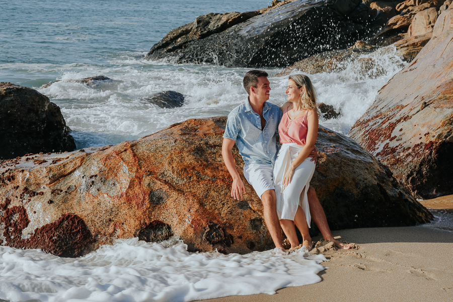 pre wedding na praia ensaio fotografico na praia nascer do sol fotografo no litoral