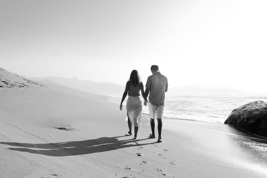 pre wedding na praia ensaio fotografico na praia nascer do sol fotografo no litoral