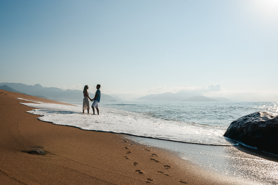 pre wedding na praia ensaio fotografico na praia nascer do sol fotografo no litoral