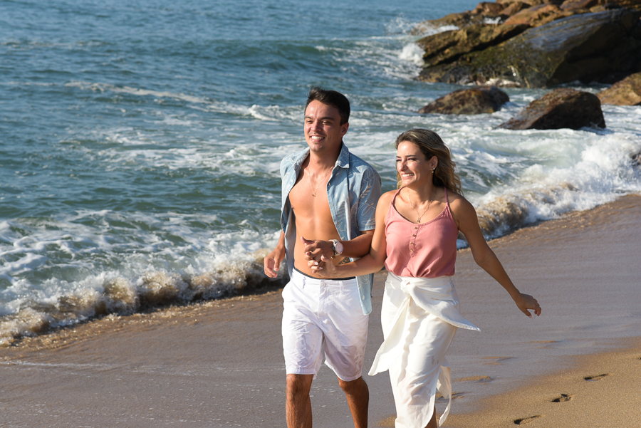 pre wedding na praia ensaio fotografico na praia nascer do sol fotografo no litoral