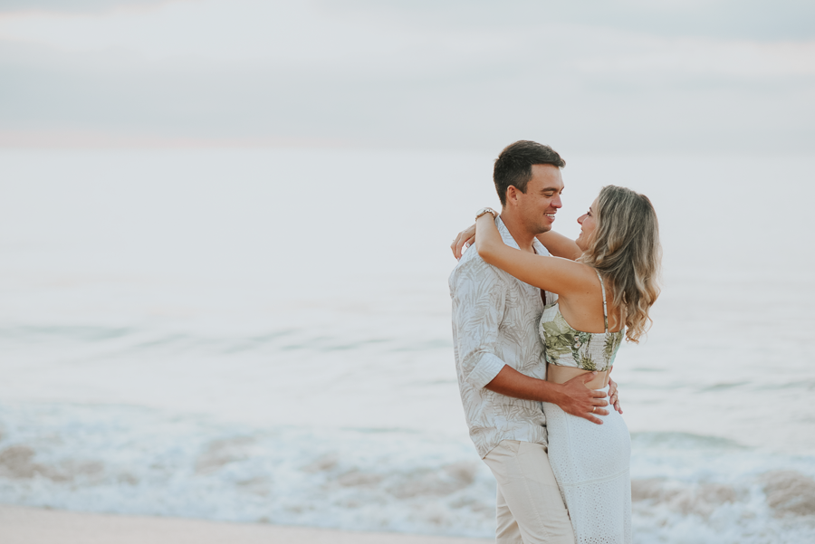 pre wedding na praia ensaio fotografico na praia nascer do sol fotografo no litoral