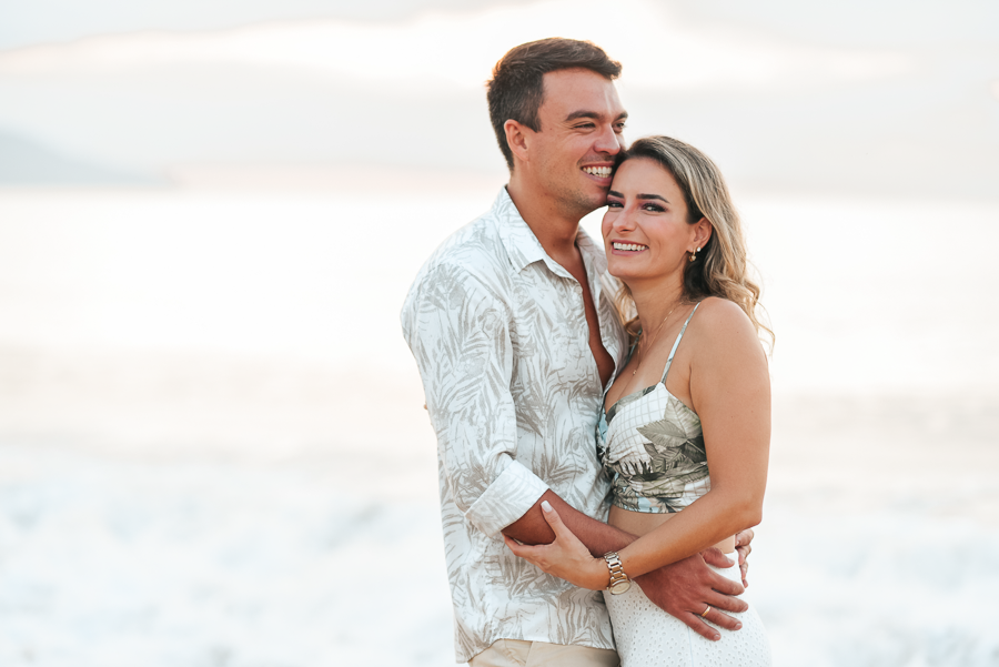 pre wedding na praia ensaio fotografico na praia nascer do sol fotografo no litoral