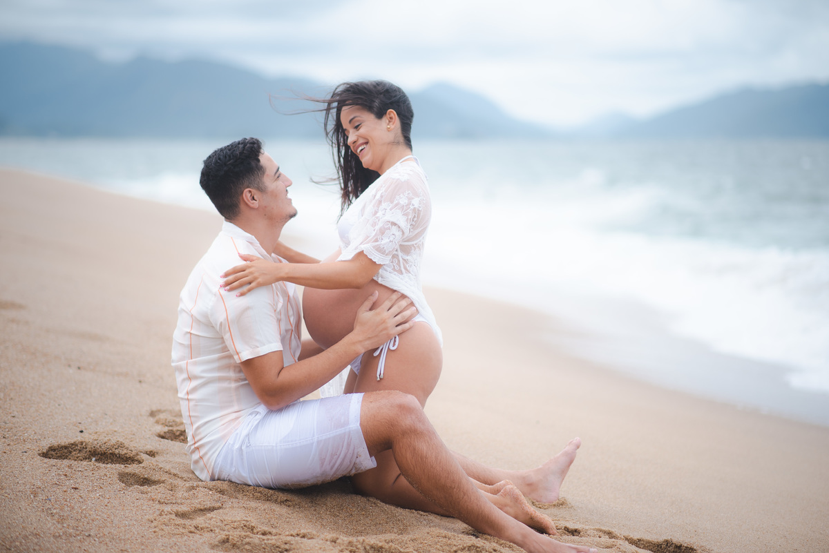 gestante ensaio fotografico na praia gravidez maternidade fotografo no litoral