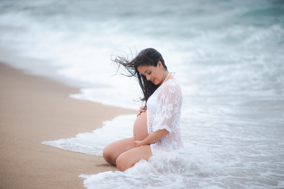 gestante ensaio fotografico na praia gravidez maternidade fotografo no litoral