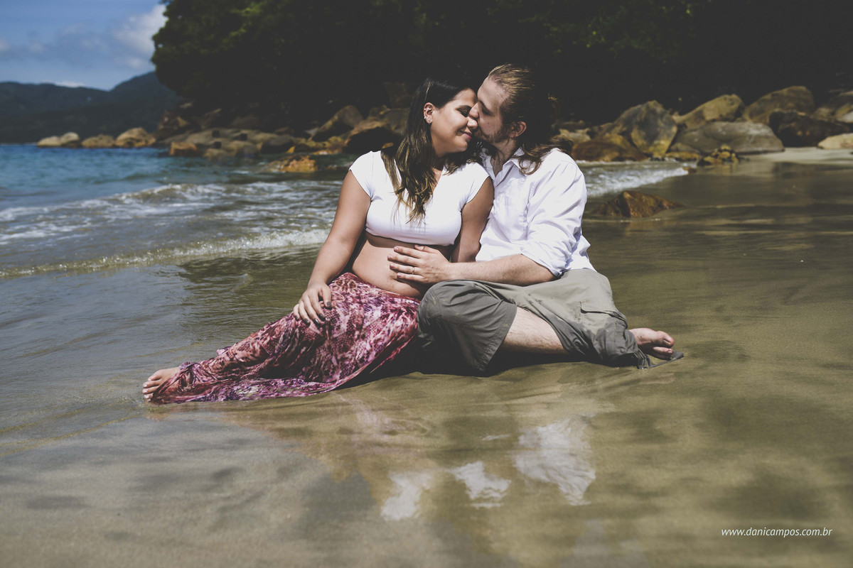dani campos fotografia fotografos no litoral fotografo no litoral ensaio gestante ensaio gestante na praia Ubatuba ensaio gravida maternidade