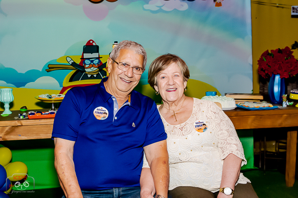 Vovó e Vovô Ávila na Festa de aniversário do Lucas 