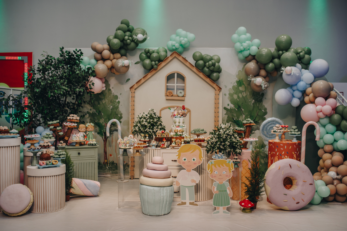 Aniversário duplo com tema de João e Maria