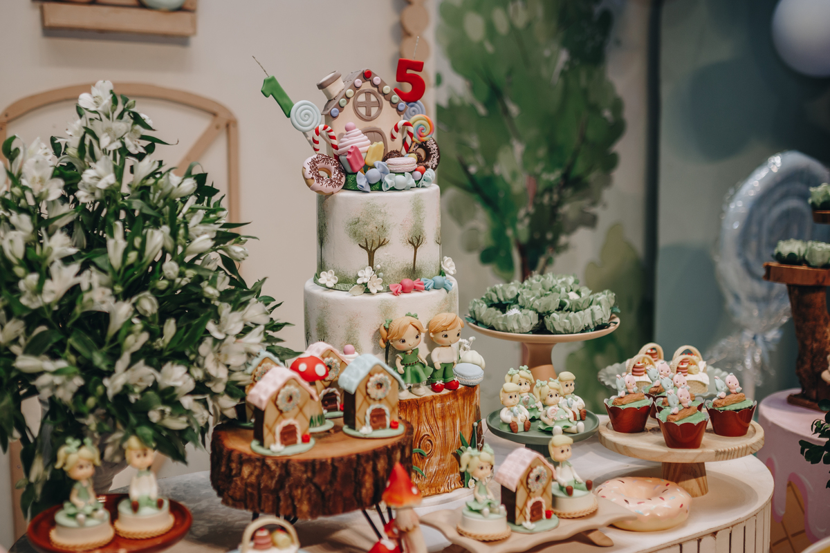 Aniversário duplo com tema de João e Maria