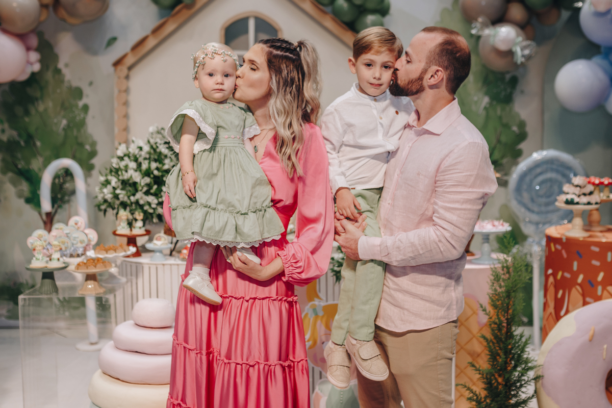 Aniversário duplo com tema de João e Maria