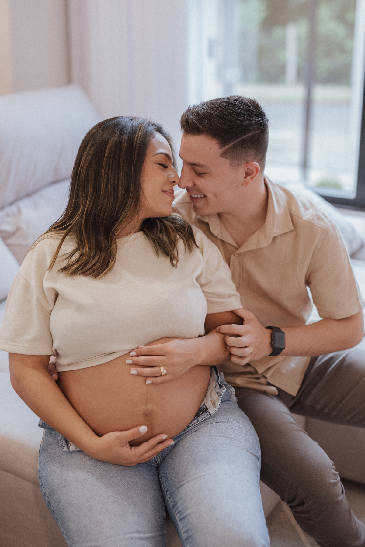 Ensaio de gestante em casa