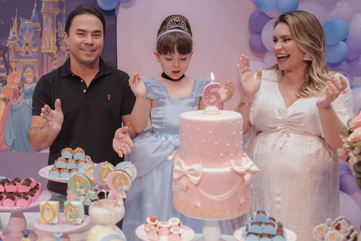 Aniversário infantil com tema da Cinderela