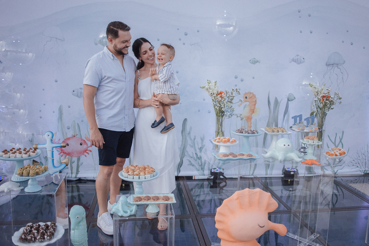 Aniversário infantil com tema de fundo do mar