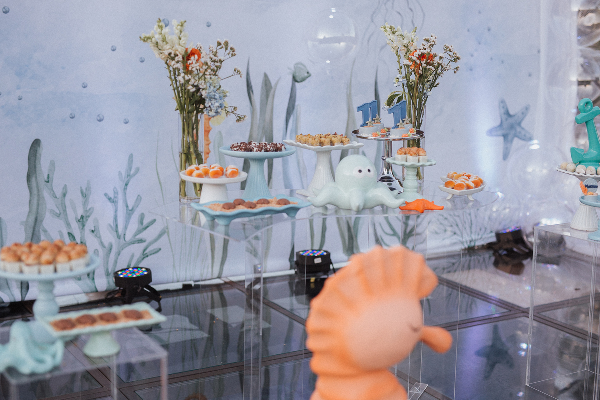Aniversário infantil com tema de fundo do mar