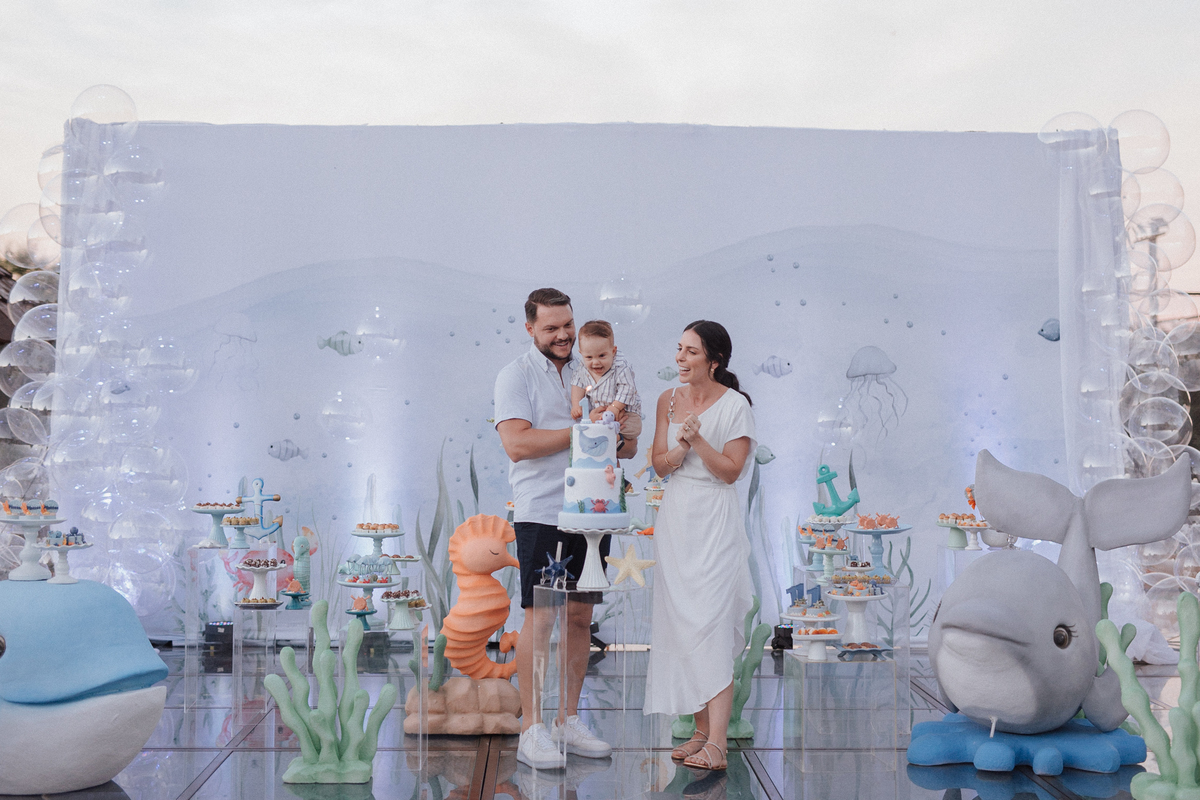 Aniversário infantil com tema de fundo do mar