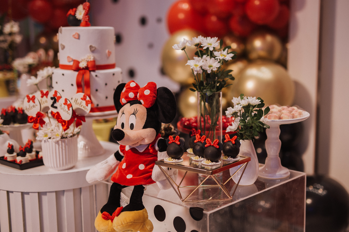 Aniversário infantil com tema de Minnie