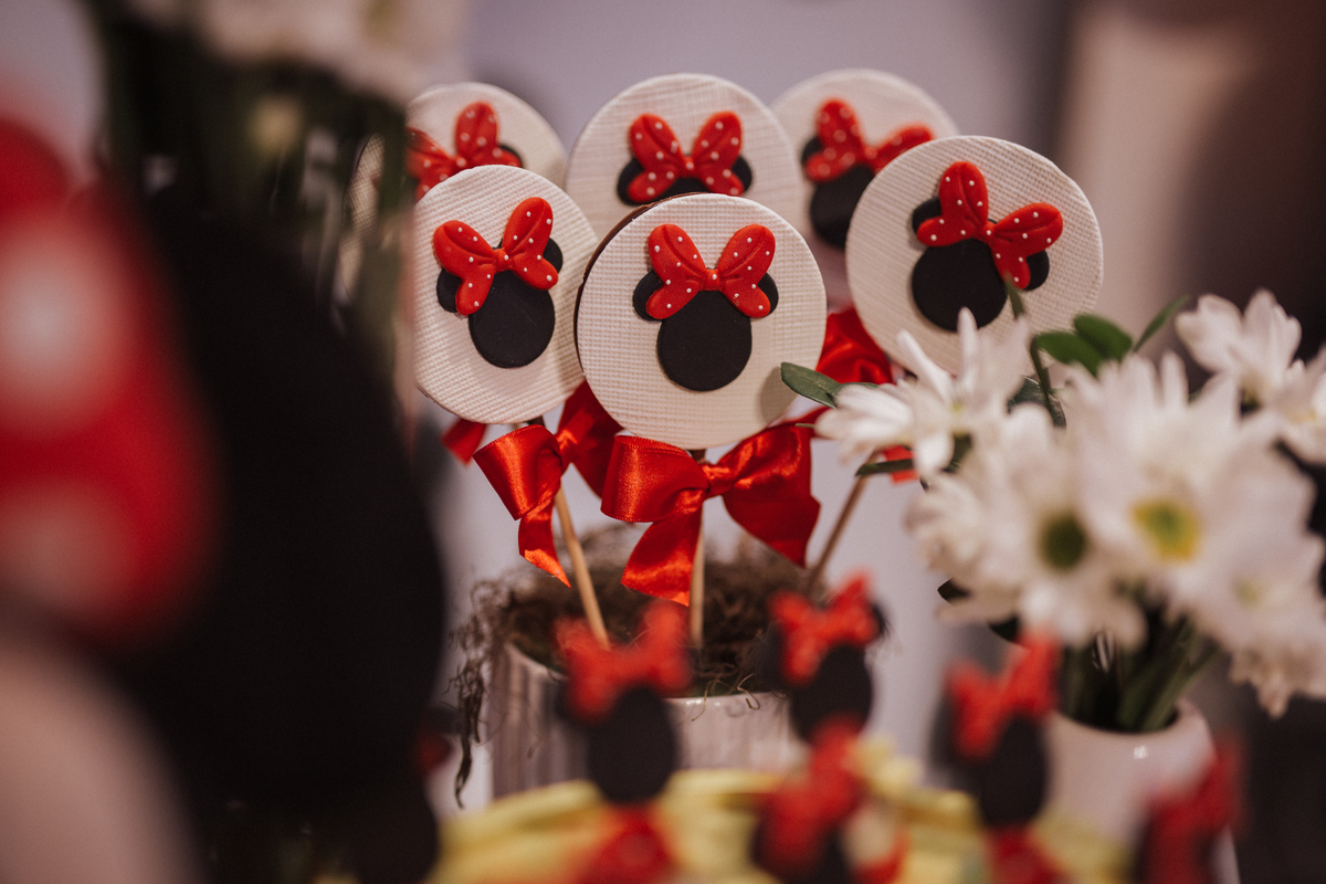 Aniversário infantil com tema de Minnie