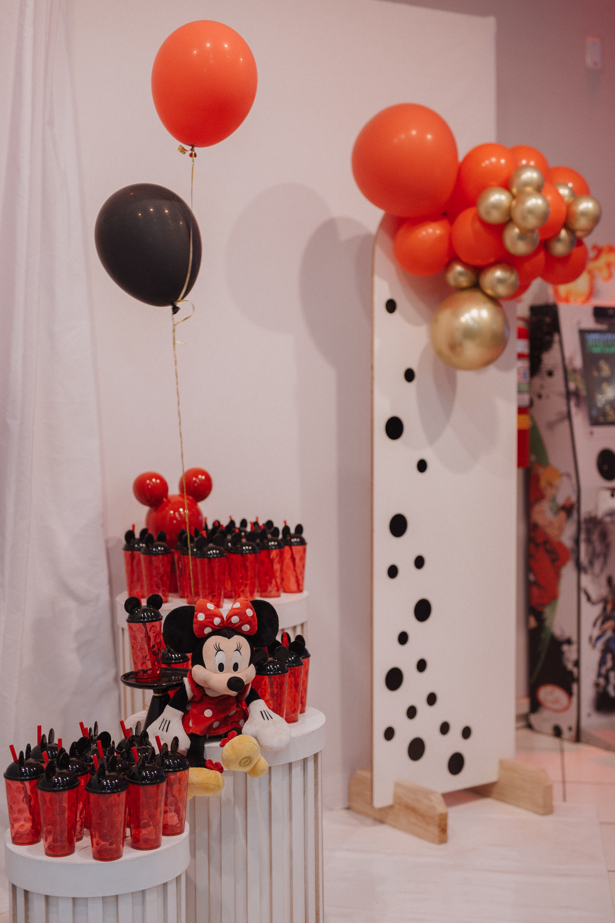 Aniversário infantil com tema de Minnie