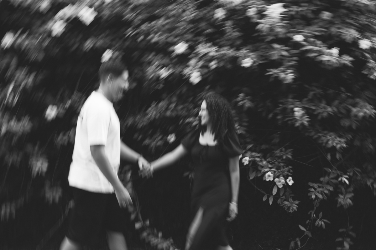 ensaio de casal no campo