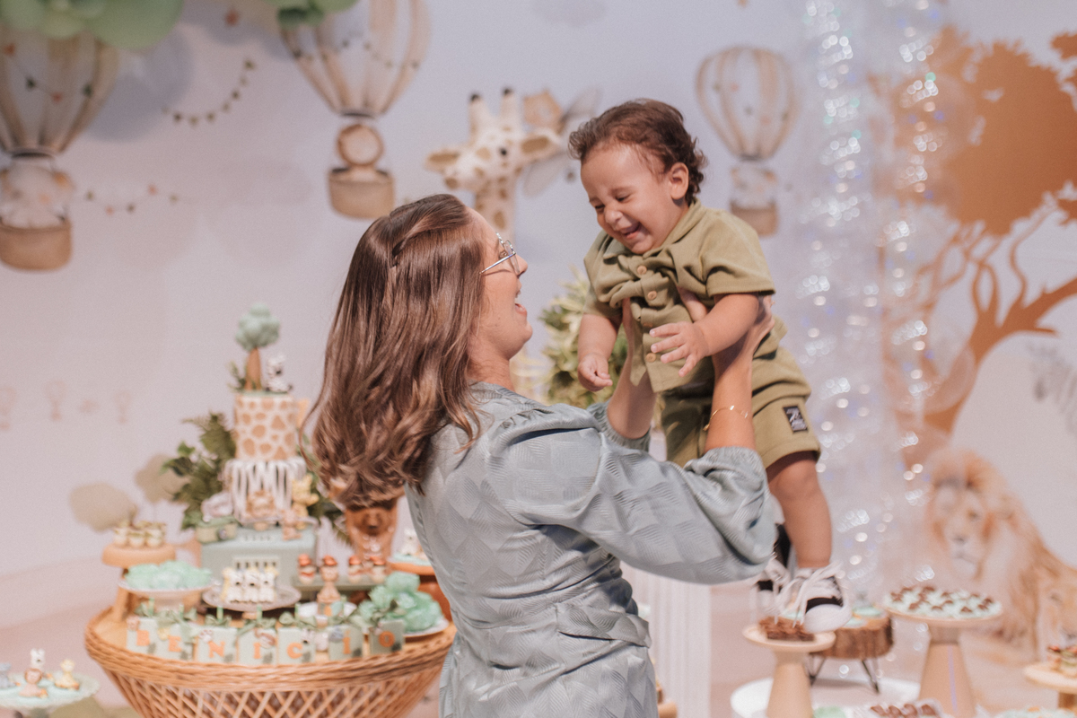 Aniversário infantil com tema de Safari