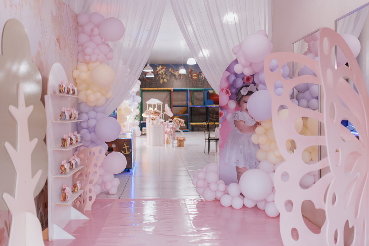 Aniversário infantil com tema de jardim