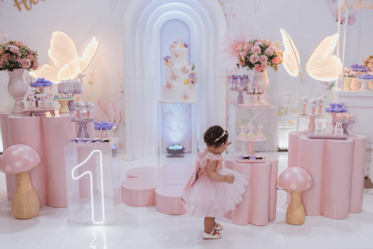 Aniversário infantil com tema de jardim