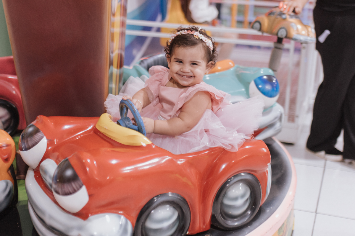 Aniversário infantil com tema de jardim