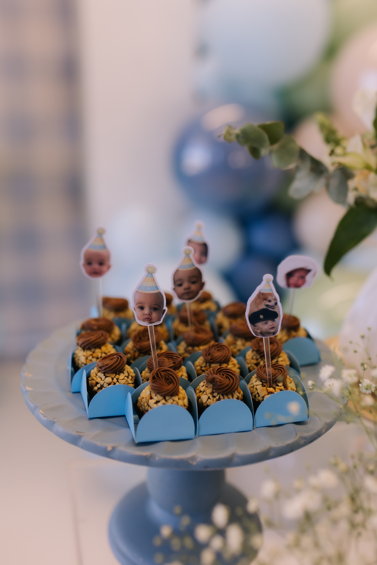 Decoração de aniversário de 1 ano com tema de dinossauro 