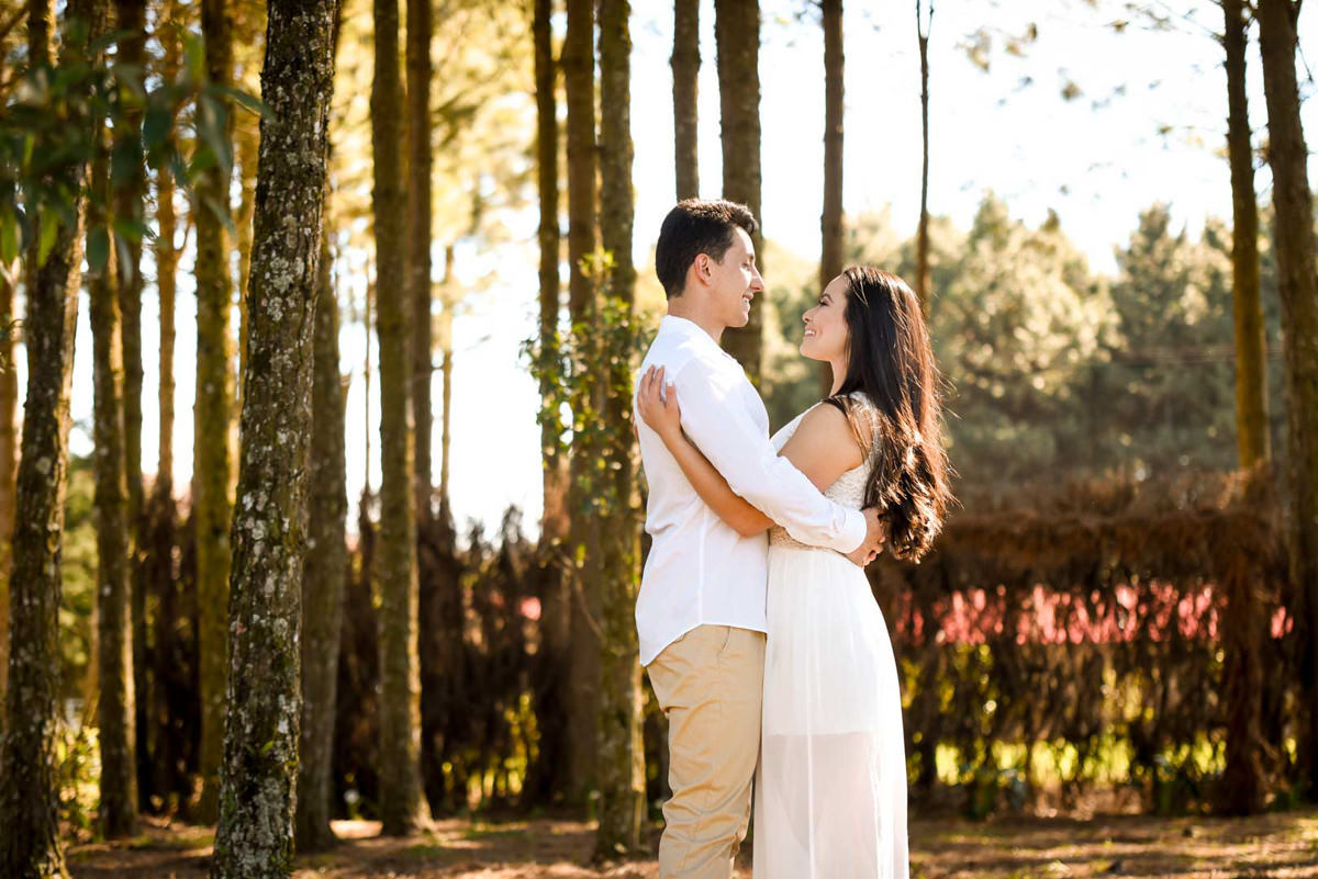 ensaio noivos casamento curitiba campo largo casamento no campo rancho P&R regatieri regattieri casamento ao ar livre casamento dia lindo noivos sorrindo