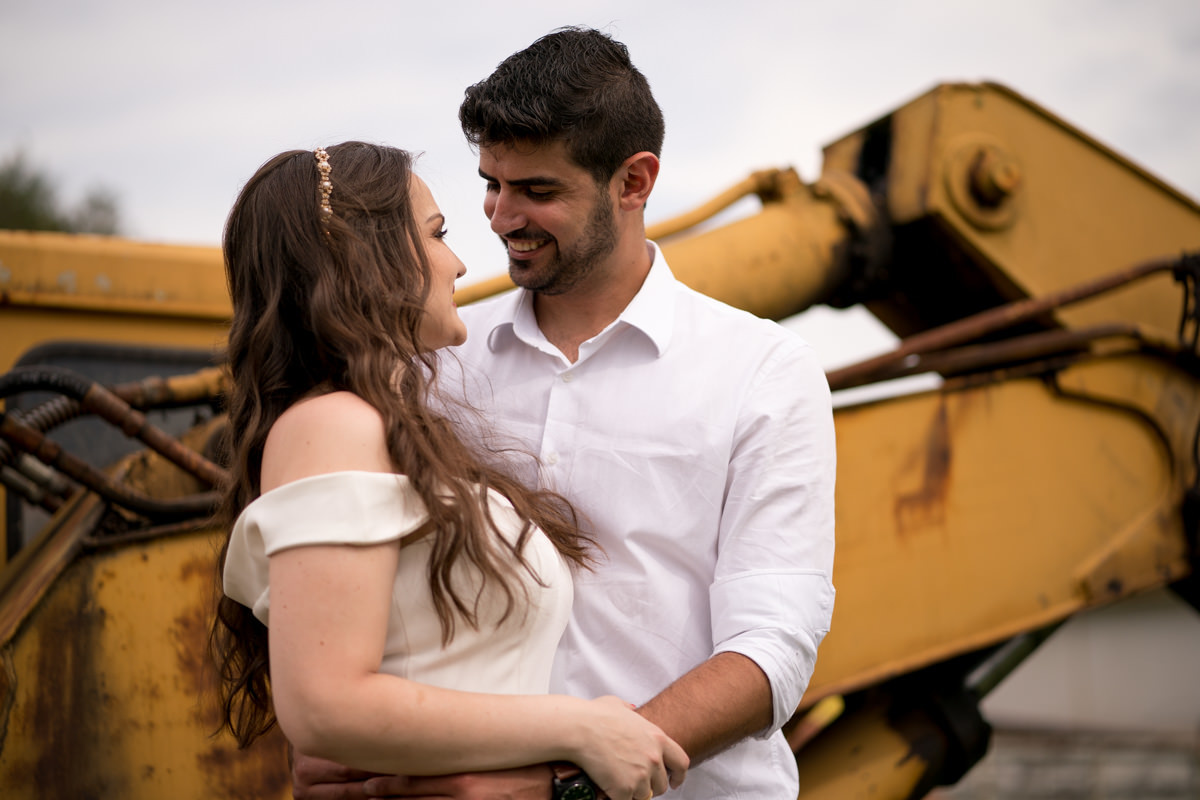 Ensaio dos noivos Gisele e Vinicius em Balsa Nova, região de Curitiba - PR. Próximo a Campo Largo. Um dos melhores ensaios de casamento que já fiz. 