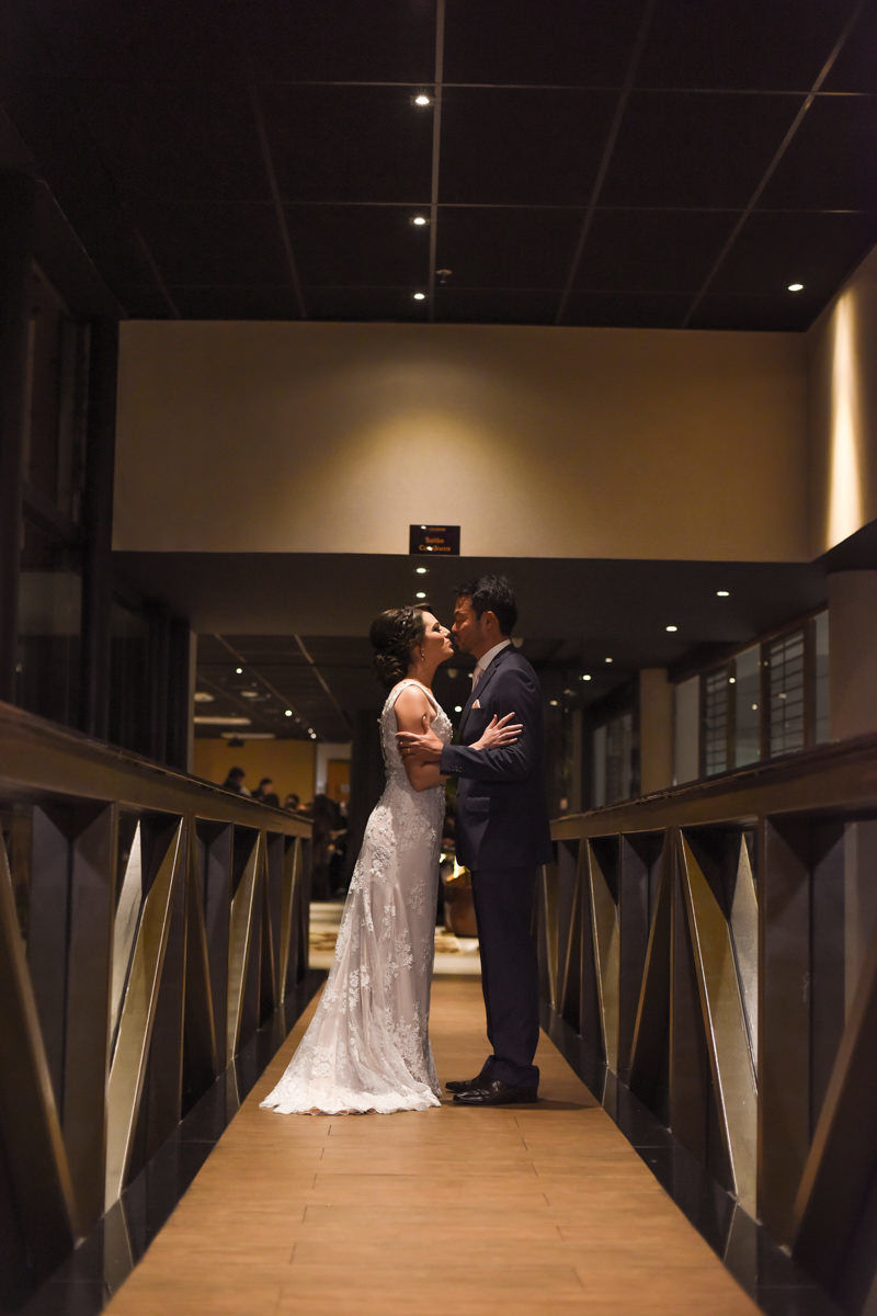 Casamento dos noivos Ana Paula e Saulo, fotografado pelo melhor fotógrafo de ensaios e casamento em Campo Largo e Curitiba, Michel Druziki. Noivos depois de casados 