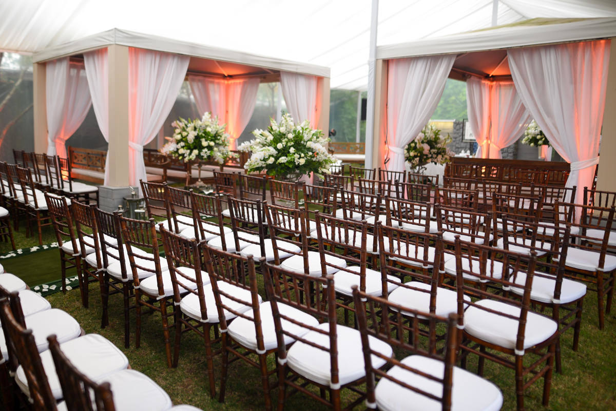 O fotógrafo de casamentos Michel Druziki, fotografou o casamento sofisticado e lindo do casal Thamis e Alexandre, em um sábado na cidade de Curitiba. 