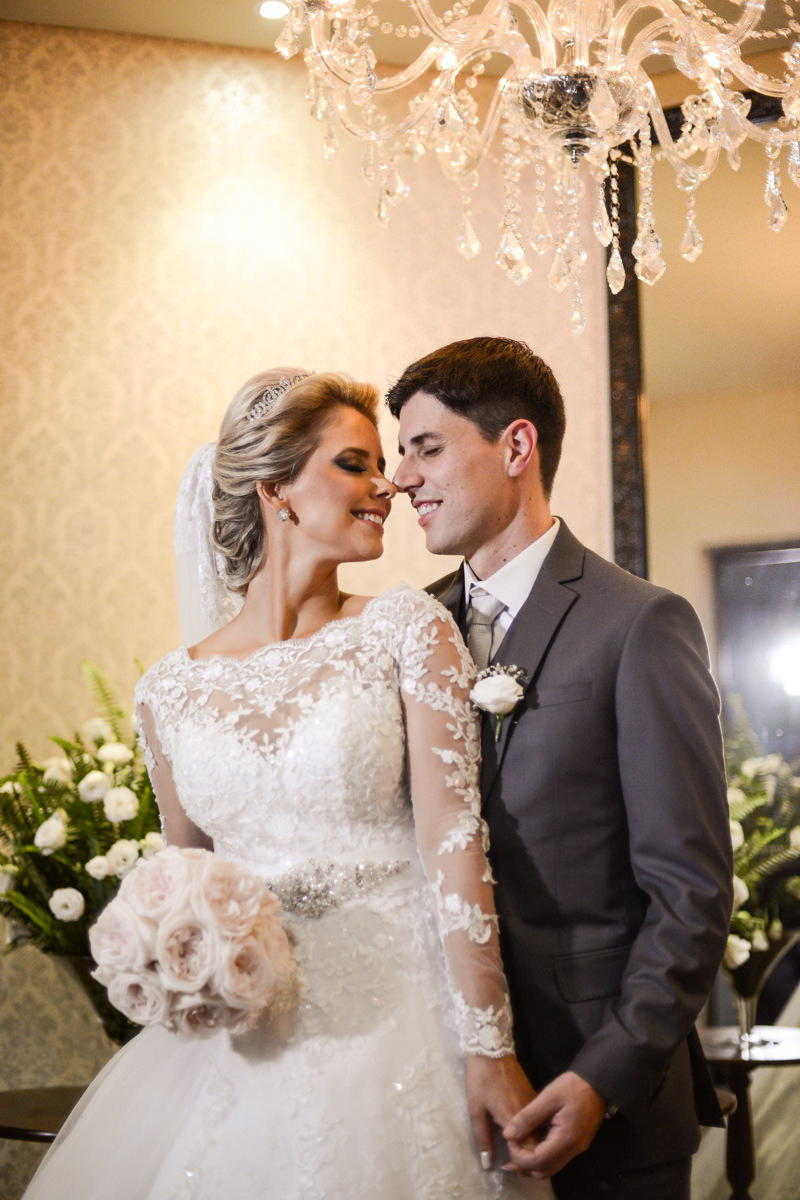 fotos noivos curitiba campo largo parana brasil sorrindo felizes poses noivos noiva linda