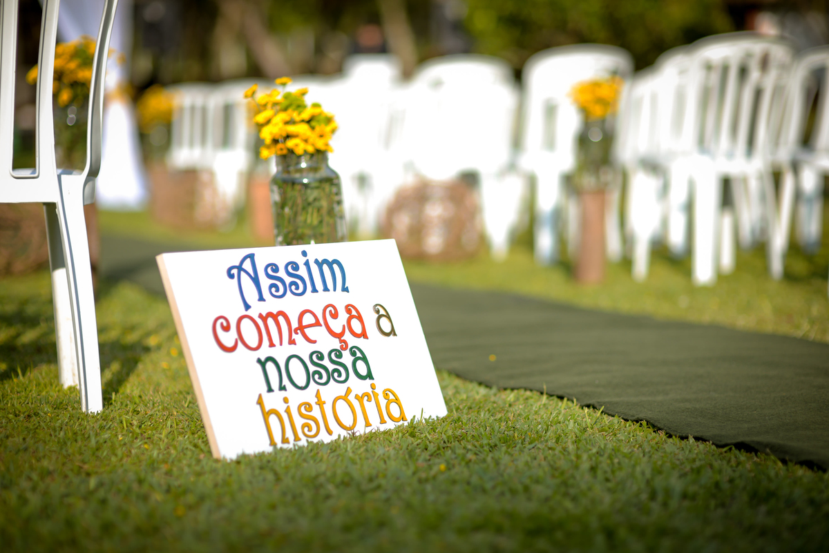 Casamento de dia ao ar livre dos noivos Cheila e Lúcio, no Negrão Eventos, fotografado pelo melhor fotógrafo de casamentos de campo largo e Curitiba, Michel Druziki. 