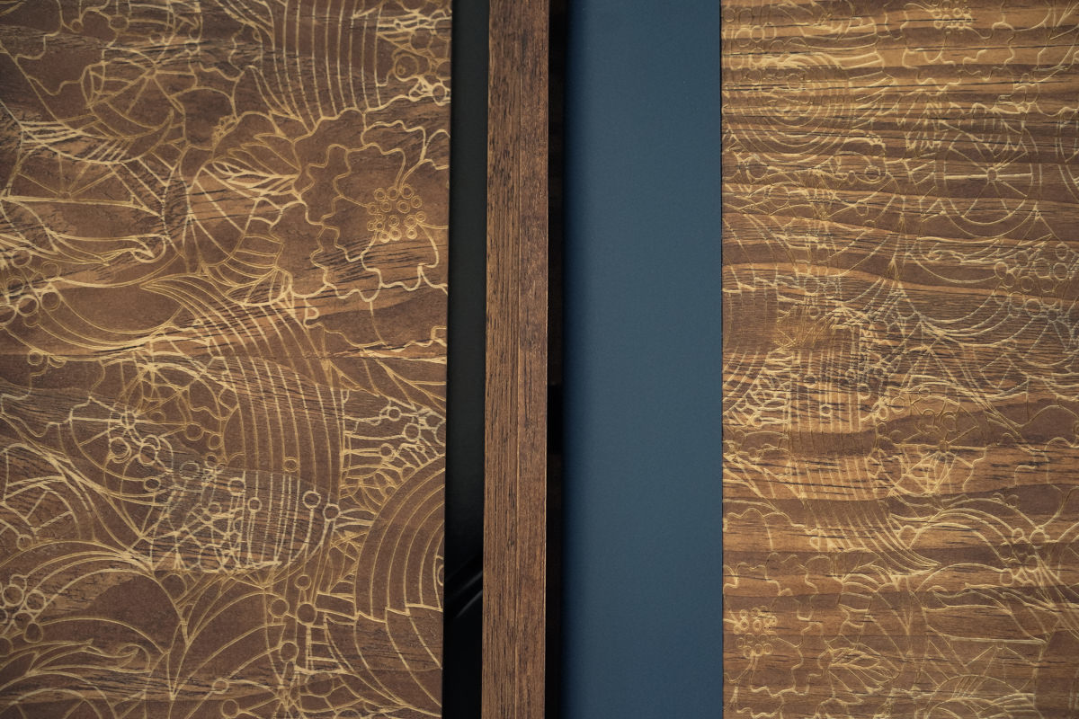 Michel Druziki traz perfeição nos detalhes nos seus álbum de casamento. Este é um exemplar 30x30cm, feito em madeira gravada a laser, com couro azul petróleo. Um dos mais lindos álbuns de casamento já feitos no Brasil. Michel Druziki no brasil e exterior.