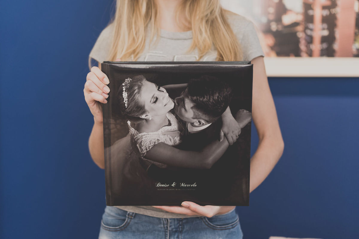 Caixa e álbum de casamento pelo melhor fotógrafo de casamentos de Curitiba e Campo Largo, Michel Druziki. 