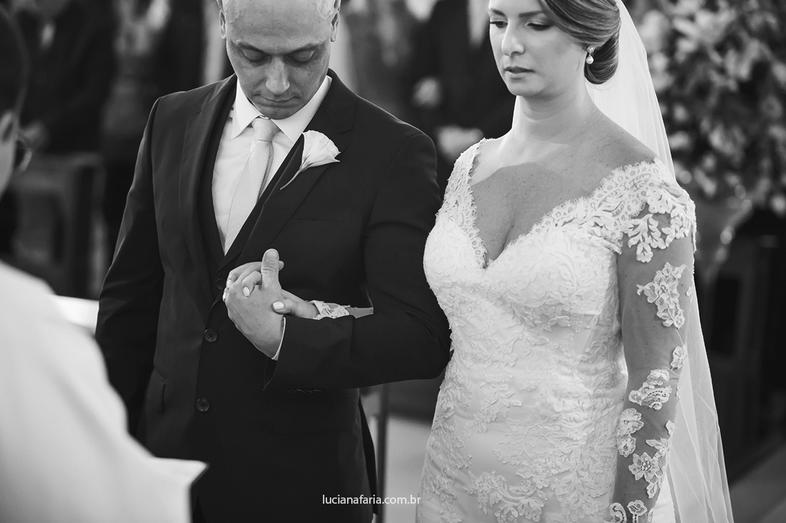 vestido de noiva do atelier oui de campinas sp para o casamento realizado na igreja são domingo em poços de caldas lindo véu da noiva