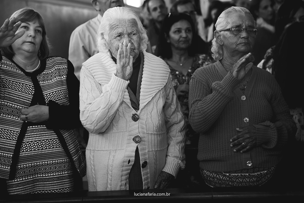 avó do noivo abençoa o casamento do neto avó de 80 anos participa do casamento