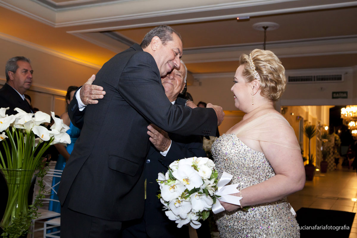 pai da noiva, encontro, noivo, noiva, casar, decoração, amor de pai, fotógrafa lifestyle