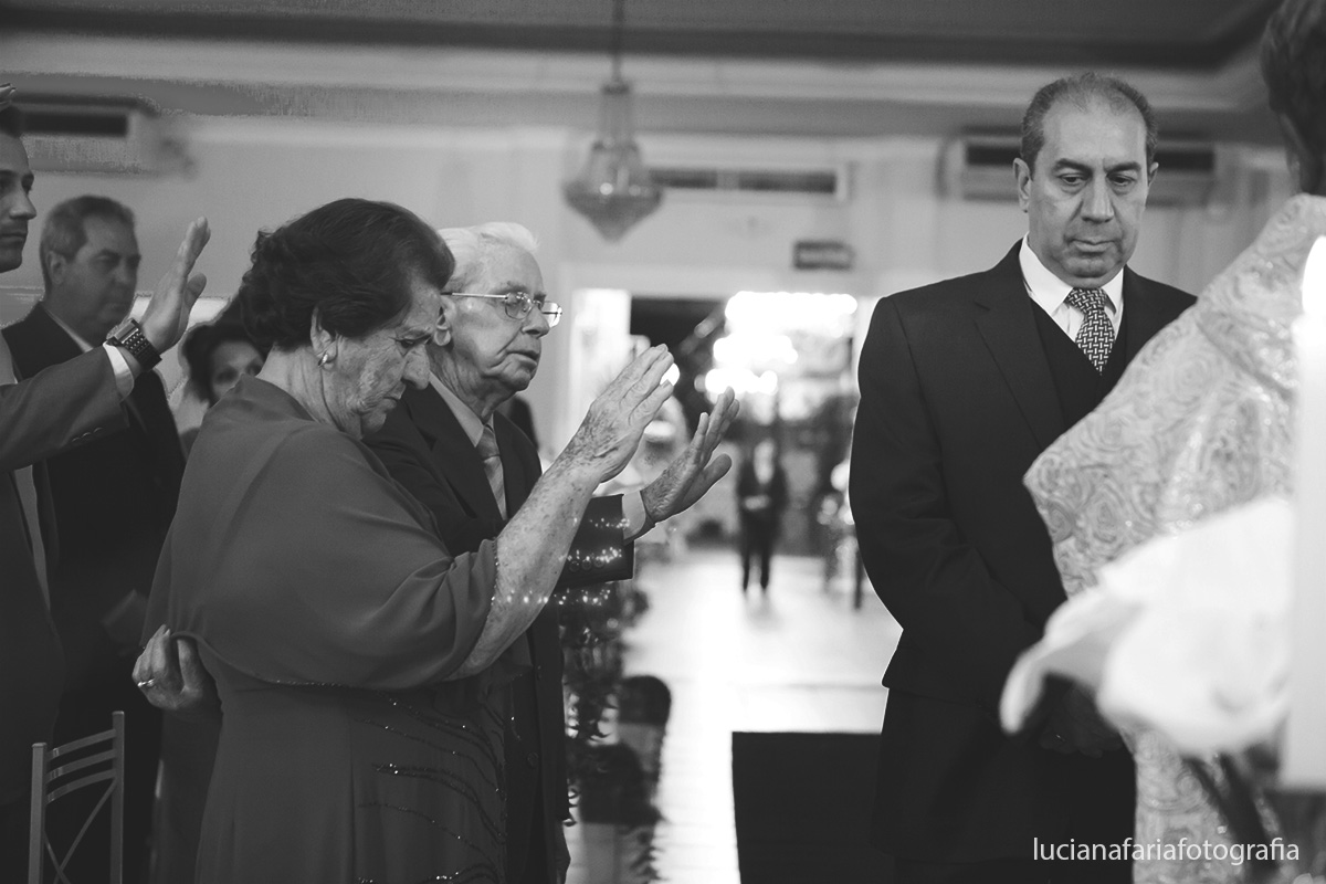 benção dos pais, noivo, celebração, fotografia peb, fotógrafa de casamento, fotografia
