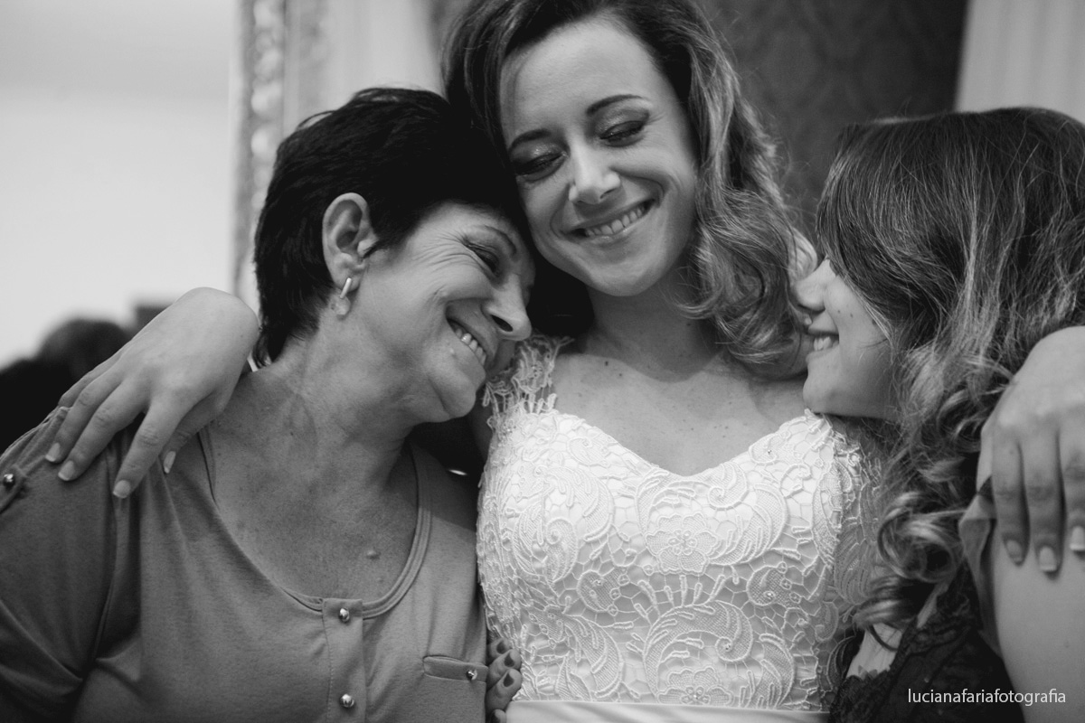 noiva, mãe da noiva, irmã, casamento, salão, cabeleireiro, amor, fotografia de família, maquiagem, making of