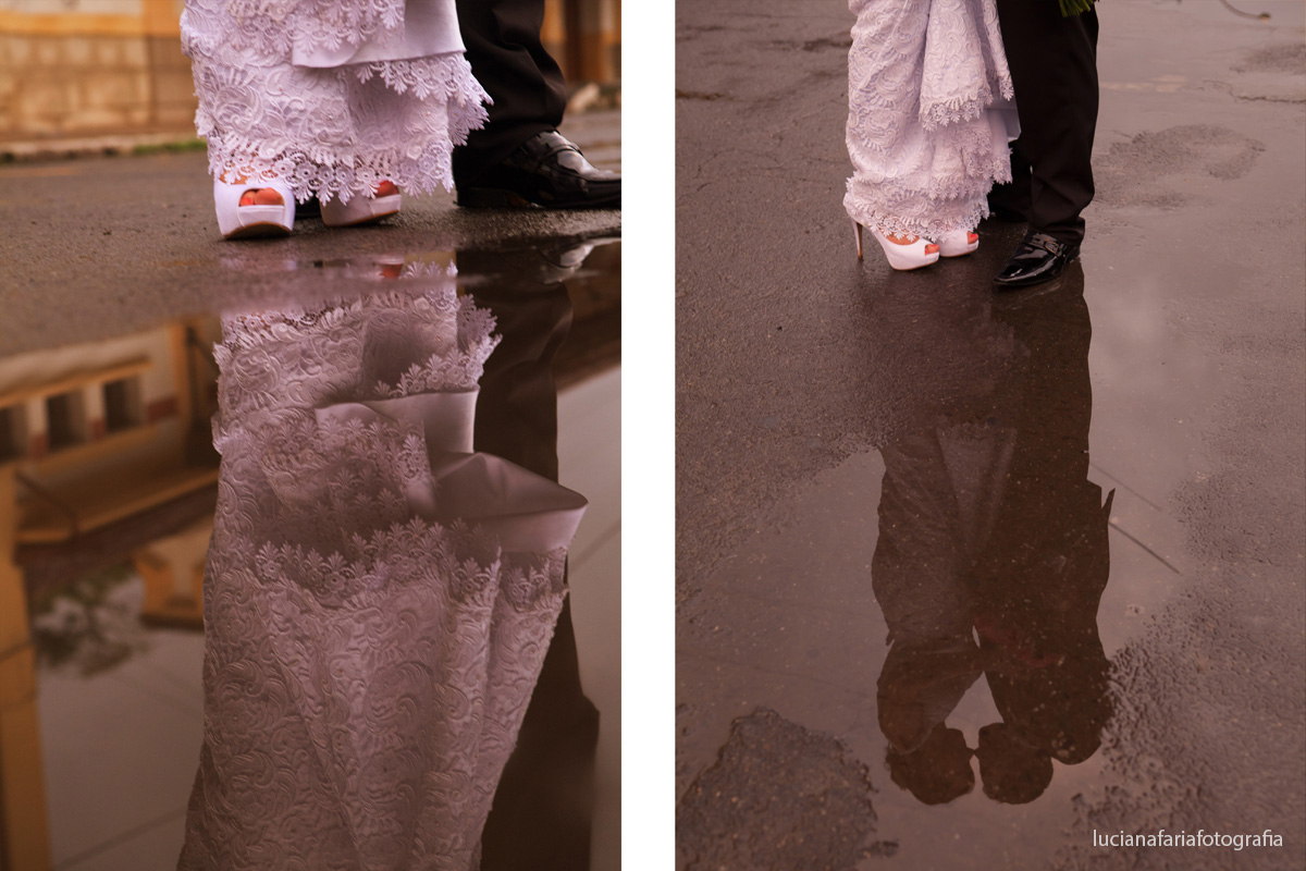 reflexos de água, chão, poça,  fotos externas,estação de trem, casamento, poses, buquê, noivos, pós casamento, externas, luz natural,  fim de tarde,unha vermelha, pé