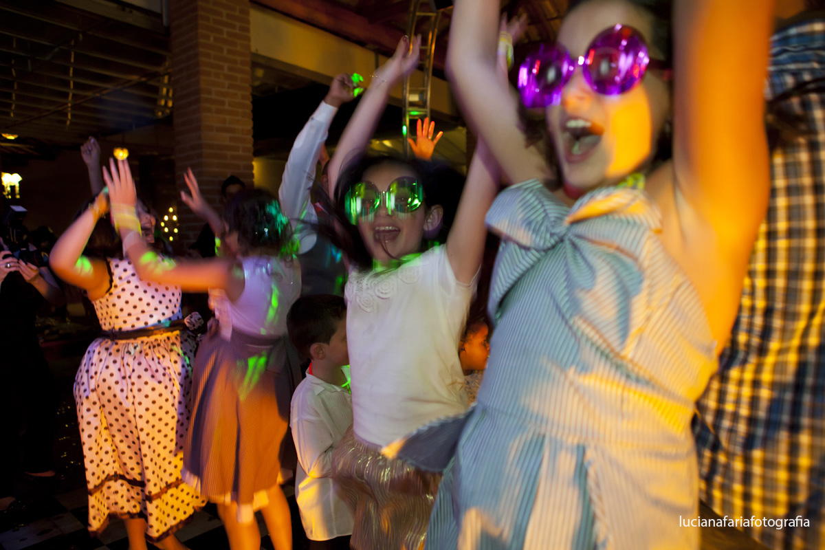 dança das crianças, iluminação, cerimonial, festa, casamento, noivos, musica, pista xadrez, pista de dança, dj