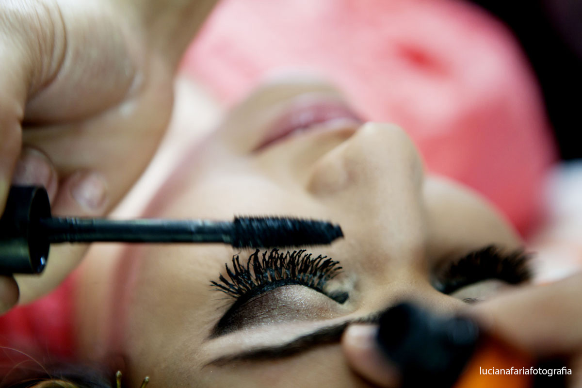 maquiagem, cilius postiços, rimel, olhão preto, noiva, maquiando, cabeleireiros, making of noiva, fotografia, casamento, rosa, casar, wedding, casar de dia