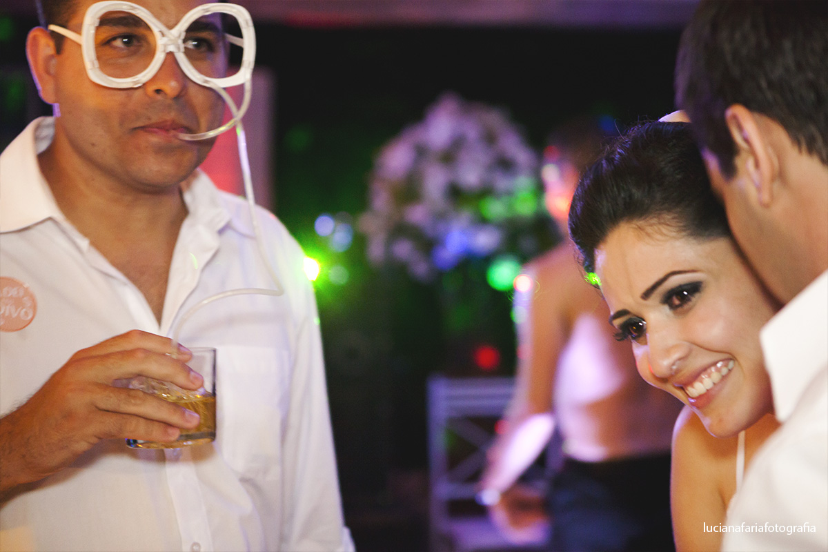 festa, noivo que canta, casados, comemorar, recepção, dj, banda, musica,convidados