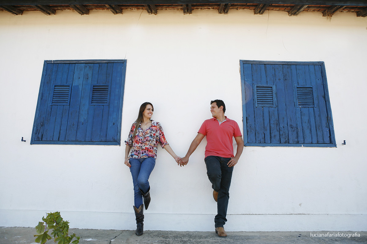 avô do noivo, passeio, tranquilidade, a dois, noivo, noiva, fotografia de casal, casamento, ensaio, ensaio casal, ensaio externo, fim de tarde, por do sol, pré-casamento, luz natural, espontaneidade, fotos espontâneas, três cora&c
