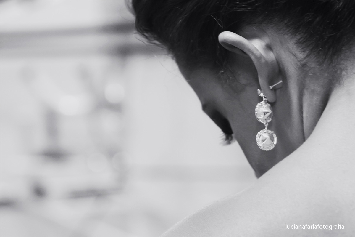 perfume, perfume de noiva, maquiagem, cabelo, noiva pronta, cabelo preso, dia da noiva, making of, casamento, pronta pra casar, vestida de noiva, grande dia,, cerimonial