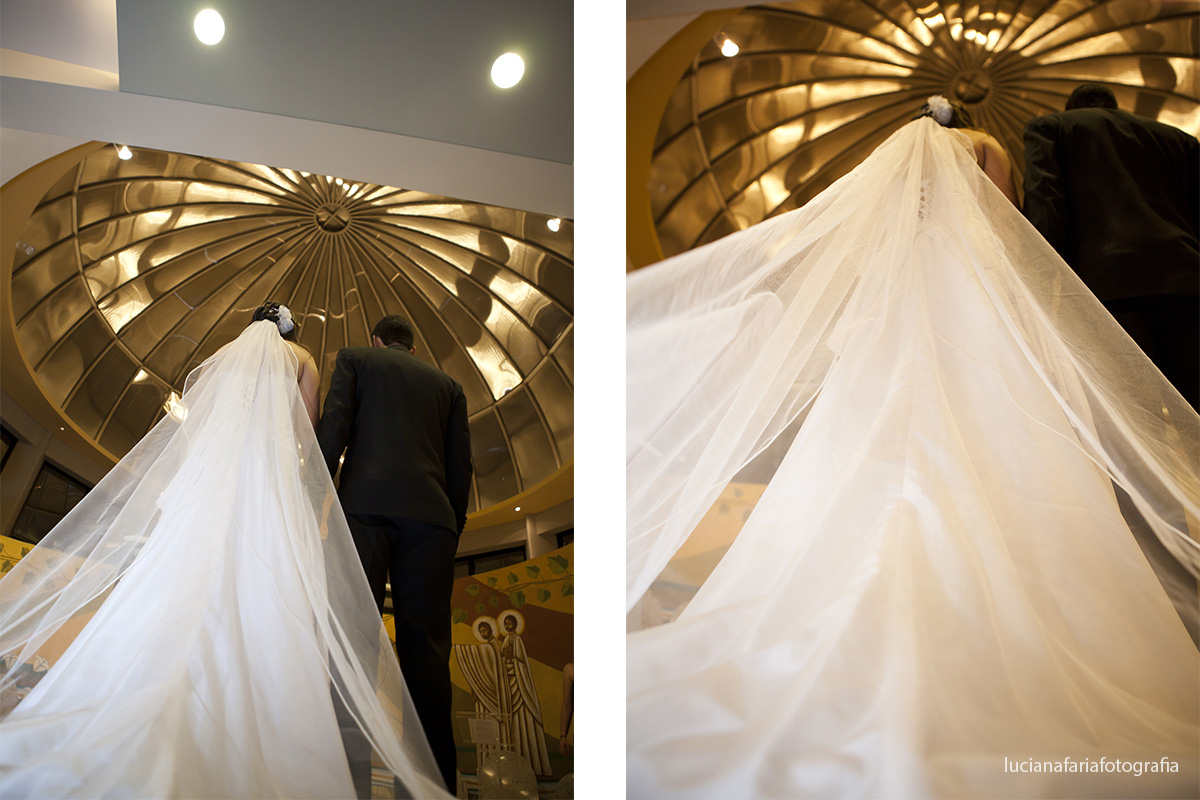 emoção, noiva, noivo, religioso, igreja, casamento, cerimonial, decoração, noiva, casar, véu, de costas, noivos, cerimônia